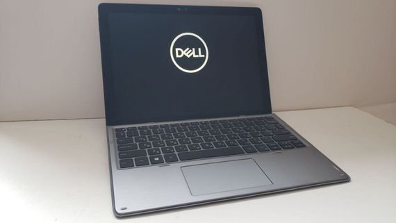 Нетбук-трансформер Dell Latitude 7210 2-in-1 / 12.3" (1920x1080) IPS Touch / Intel Core i5-10310U (4 (8) ядра по 1.7 - 4.4 GHz) / 8 GB DDR3 / 256 GB SSD / Intel UHD Graphics / WebCam / Чехол б/у | Зображення 2