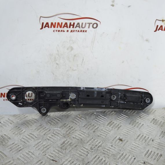 Ручка кришки багажника Volkswagen Touran 2003-2010 Підсвічування номера Фольксваген Туран | Зображення 3