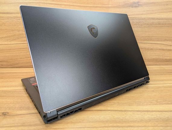 Ігровий ноутбук Б-клас MSI GS65 Stealth 9SE / 15.6" (1920x1080) IPS / Intel Core i7-9750H (6 (12) ядер по 2.6 - 4.5 GHz) / 16 GB DDR4 / 512 GB SSD / nVidia GeForce RTX 2060, 6 GB GDDR6, 192-bit / WebCam / Windows 10 б/в + Подарунок Бездротова миша | Зображення 8