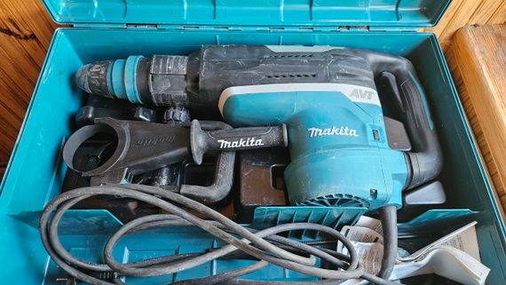 Демо зразок - перфоратор мережевий Makita HR5212C (1510 Вт, 19.1 Дж, SDS-MAX, AVT)