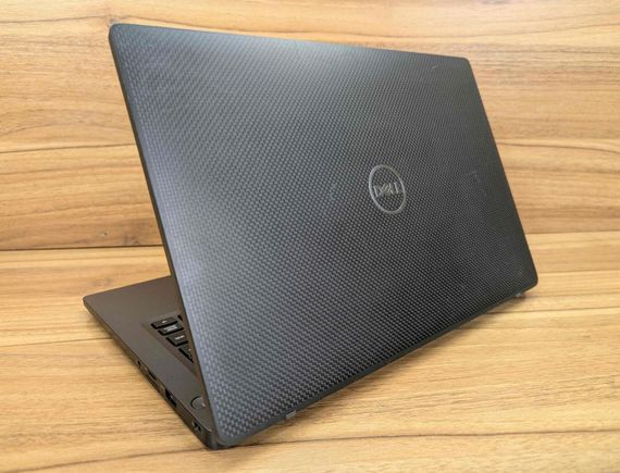 Ультрабук Б-клас Dell Latitude 7400 / 14" (1920x1080) IPS / Intel Core i7-8665U (4 (8) ядра по 1.9 - 4.8 GHz) / 16 GB DDR4 / 512 GB SSD / Intel UHD Graphics 620 / WebCam / HDMI / Windows 10 б/в + Подарунок Бездротова миша / USB | Зображення 6