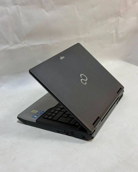 Ноутбук Fujitsu LifeBook S752 / 14" (1366x768) TN / Intel Core i5-3320M (2 (4) ядра по 2.6 - 3.3 GHz) / 8 GB DDR3 / 240 GB SSD / Intel HD Graphics 4400 / Windows 10 Pro б/у | Зображення 7