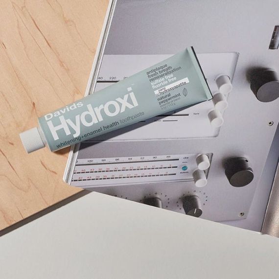 Зубна паста Davids Hydroxi Whitening+Enamel Health з наногідроксиапатитом та смаком перцевої м'яти, 113 грам | Зображення 2