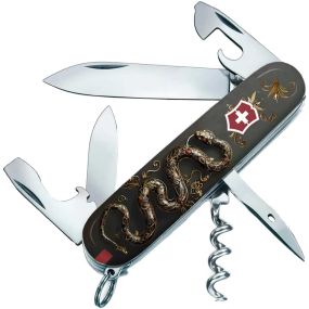 Ніж Victorinox Swiss Army Spartan Zodiac. Роскошная змея