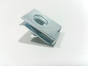 Скоба під гвинт М8 Ford/Mercedes (16480) (6089805)