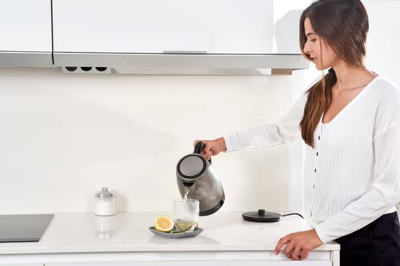 Електрочайник Black&Decker BXKE2201E | Зображення 6