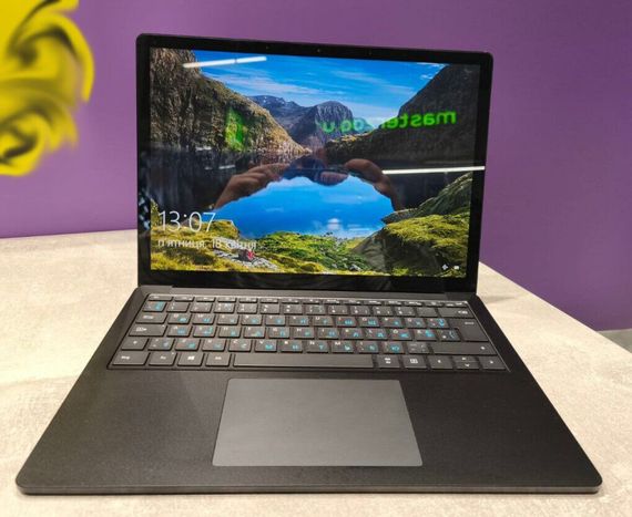 Ультрабук Microsoft Surface Laptop 3 1868 / 13.5" (2256x1504) IPS Touch / Intel Core i7-1065G7 (4 (8) ядра по 1.3 - 3.9 GHz) / 16 GB DDR4 / 240 GB SSD / Intel Iris Plus Graphics / WebCam б/у | Зображення 1