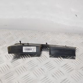 Накладка заднього лівого ліхтаря Skoda Rapid 2012-2019 універсал Захист фари задня ліва Шкода Рапід 5JJ945311