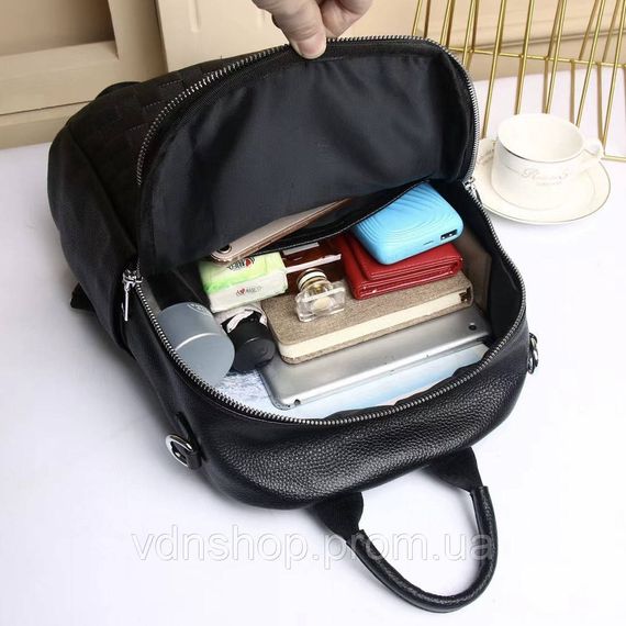 Шкіряний жіночий рюкзак з тисненням 25х30х11, сумка наплічна з шахматним візерунком, чорна | Зображення 5