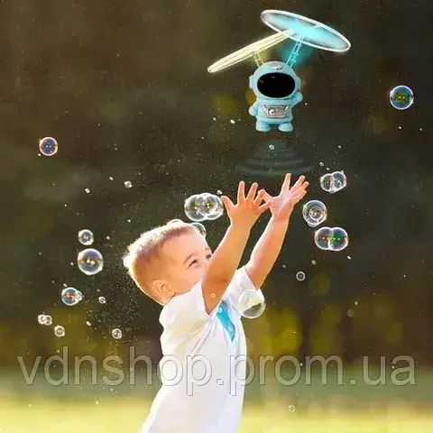 Літаючий "Космонавт", Левітуючий електричний ударостійкий спінер, бумеранг з LED підсвічуванням, TRG-198741