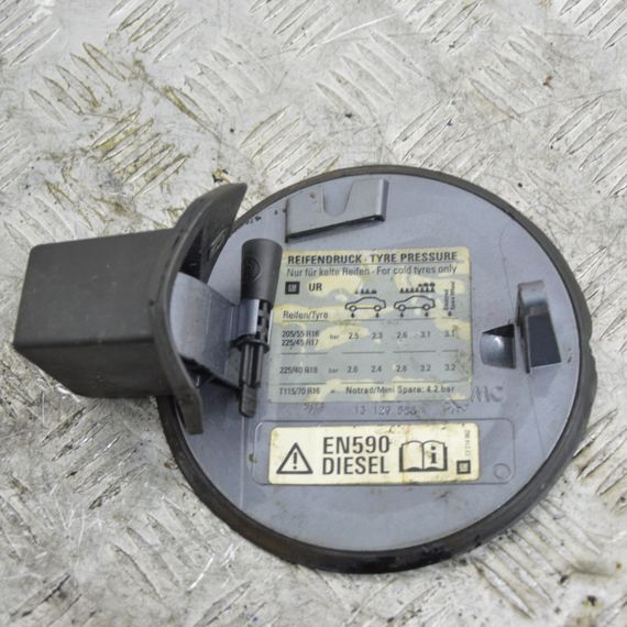 Кришка паливного бака Opel Zafira B 2005-2011 Лючок заливної горловини Опель Зафіра Б 13129588 | Зображення 2