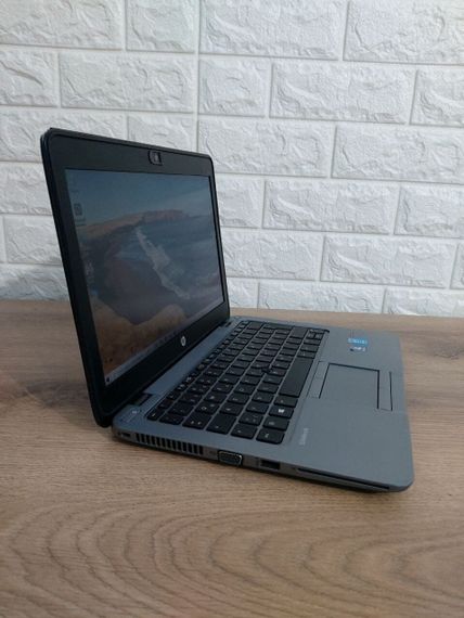 Нетбук Б-класс HP EliteBook 820 G1 / 12.5" (1920x1080) IPS / Intel Core i5-4310U (2 (4) ядра по 2.0 - 3.0 GHz) / 8 GB DDR3 / 250 GB SSD / Intel HD Graphics 4400 / WebCam б/у | Зображення 3
