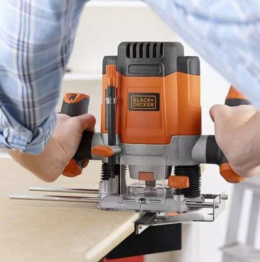 Фрезер мережевий Black&Decker KW1200EKA | Зображення 1