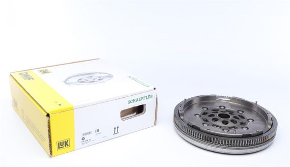 Демпфер зчеплення Audi A3 TT Seat Leon Skoda Octavia III VW Jetta 1.8 12- 415 0726 10