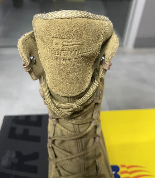 Берці зимові Belleville KHYBER TR550WPINS, розмір 9/42, колір Койот, теплі, стандарт армії США | Зображення 8