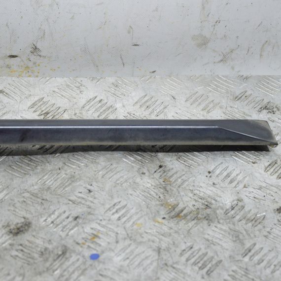 Накладка передніх дверей нижня ліва Audi A2 8Z 1999-2005 Молдинг передніх лівих дверей Ауді а2 8з 8Z0854939 | Зображення 2