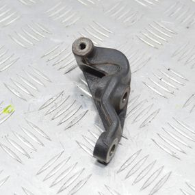 Кронштейн двигуна 2.0 TFSI Audi A4 B7 2004-2008 Лапа опора мотора Ауді а4 б7 06D533A
