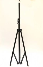Штатив-тринога складний, для студійних і кільцевих ламп висотою 2,1 m