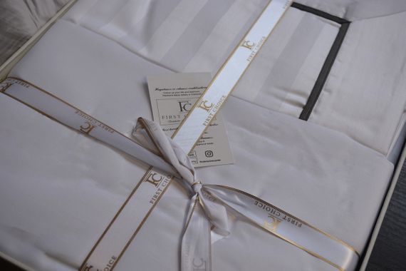 Комплект постільної білизни First Choice Deluxe Satin 200х220 Novel Line White | Зображення 5