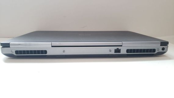 Мобильная рабочая станция Б-класс Dell Precision 7720 / 17.3" (1920x1080) IPS / Intel Core i7-7820HQ (4 (8) ядра по 2.9 - 3.9 GHz) / 32 GB DDR4 / 512 GB SSD M.2 / nVidia Quadro P5000, 16 GB GDDR5X, 256-bit / WebCam б/у | Зображення 5