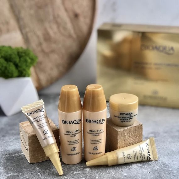 Подарунковий набір з муцином равлики BIOAQUA Snail Radiance Moisturizing Vip Special Gift універсальний | Зображення 2