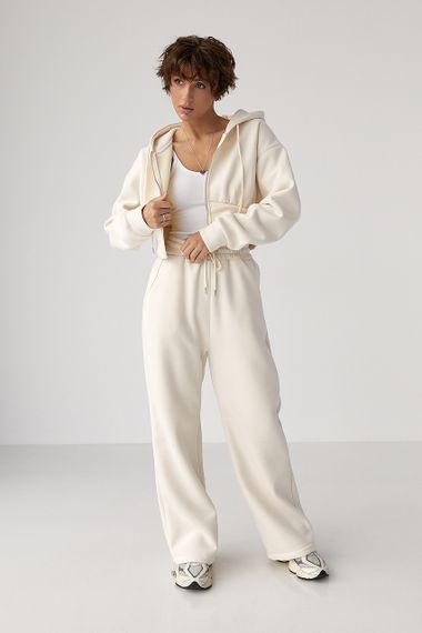 Теплий спортивний костюм з коротким худі та широкими штанами - бежевий цвет, L (є розміри) | Зображення 4