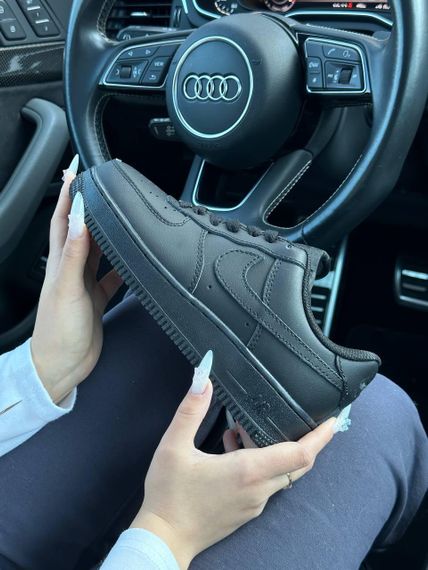 Женские кроссовки N-ike Air Force 1 Low Classic Black Matte Premium | Зображення 5