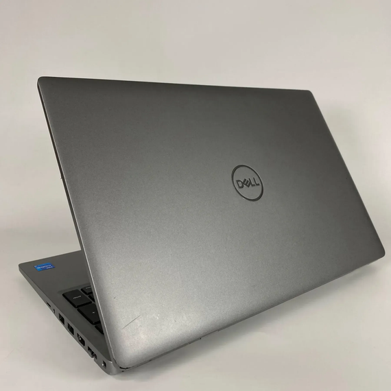 Ультрабук Б-клас Dell Latitude 5520 / 15.6" (1920x1080) IPS / Intel Core i5-1135G7 (4 (8) ядра по 2.4 - 4.2 GHz) / 16 GB DDR4 / 256 GB SSD / Intel Iris Xe Graphics / HDMI / WebCam б/в | Зображення 6