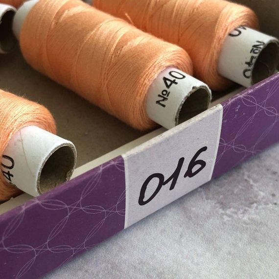 016 Нитки в котушках, для шиття 100% поліестер 40/2 (боб 200м) | Зображення 2