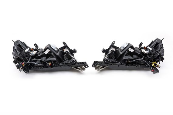 Передняя оптика 2016-2024 (Bugatti) для Toyota Land Cruiser 200 | Зображення 8