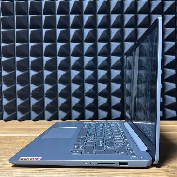 Ультрабук Б-клас Lenovo IdeaPad 1 14ADA7 / 14" (1920x1080) TN / AMD Ryzen 3 3250U (2 (4) ядра по 2.6 - 3.5 GHz) / 8 GB DDR4 / 256 GB SSD / AMD Radeon RX Vega 3 Graphics / WebCam б/в | Зображення 5