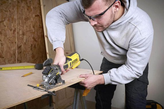 Пила циркулярная компактная сетевая STANLEY FATMAX FME380K | Зображення 3