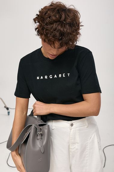 Трикотажна футболка з вишитим написом Margaret - чорний цвет, ONE SIZE (є розміри)