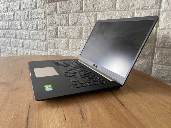 Ноутбук Asus VivoBook S15 15.6" FHD IPS i7 8550U 8Gb/SSD240/ Nvidia MX130 | Зображення 1