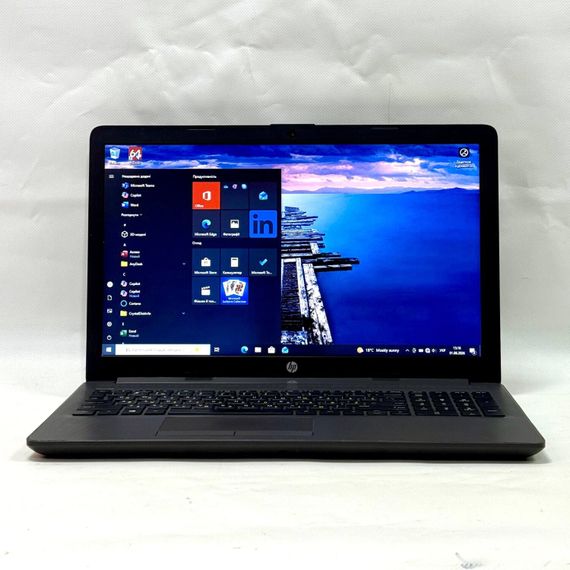 Ноутбук HP 250 G7 / 15.6" (1366x768) TN / Intel Celeron N4000 (2 ядра по 1.1 - 2.6 GHz) / 8 GB DDR4 / 128 GB SSD / Intel UHD Graphics 600 / WebCam / Windows 10 Pro б/в | Зображення 2