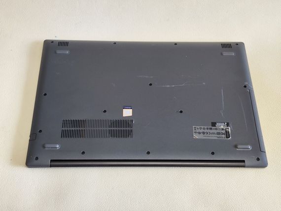 Ноутбук Lenovo IdeaPad 330-17IKB / 17.3" (1600x900) TN / Intel Core i5-8250U (4 (8) ядра по 1.6 - 3.4 GHz) / 8 GB DDR4 / 256 GB SSD / Intel UHD Graphics 620 / WebCam / DVD-ROM б/у | Зображення 7