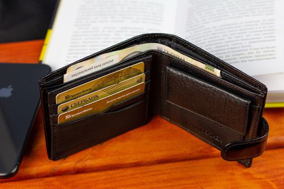 Стильне чоловічий портмоне з натуральної шкіри ST Leather B-MS34 Чорний | Зображення 9
