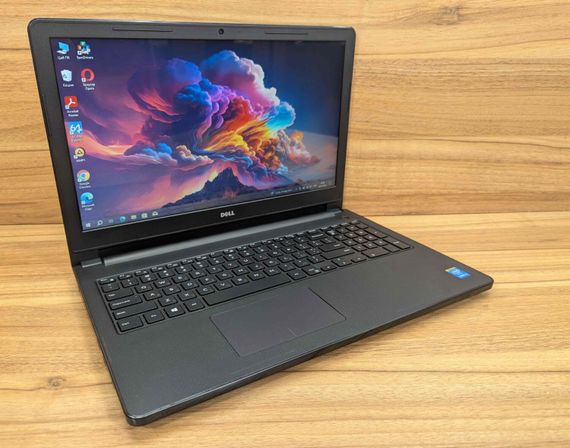 Ноутбук Dell Inspiron 15-3558 / 15.6" (1366x768) TN / Intel Core i3-5005U (2 (4) ядра по 2.0 GHz) / 8 GB DDR3 / 240 GB SSD / Intel HD Graphics 5500 / WebCam / HDMI / Windows 10 б/в | Зображення 3