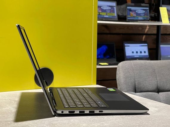 Ігровий ноутбук Б-клас Dell Vostro 5490 / 14" (1920x1080) IPS / Intel Core i5-10210U (4 (8) ядра по 1.6 - 4.2 GHz) / 12 GB DDR4 / 240 GB SSD / nVidia GeForce MX230, 2 GB GDDR5, 64-bit / WebCam б/в | Зображення 3