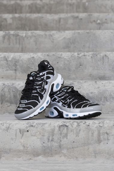 Кросівки Air Max TN Plus Lace Toggle Black Grey весна / осінь 1314 43 27.5 | Зображення 1