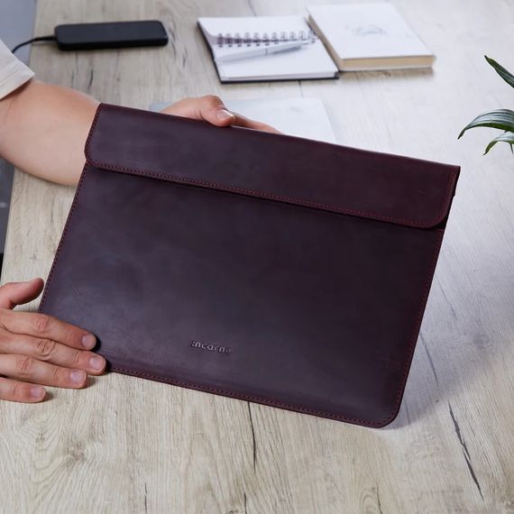 Чохол для ноутбука вінтажний Incarne Klouz MacBook Air 15" 2023-2025 klouz-burgundy-vintage-air-15 бордовий | Зображення 1