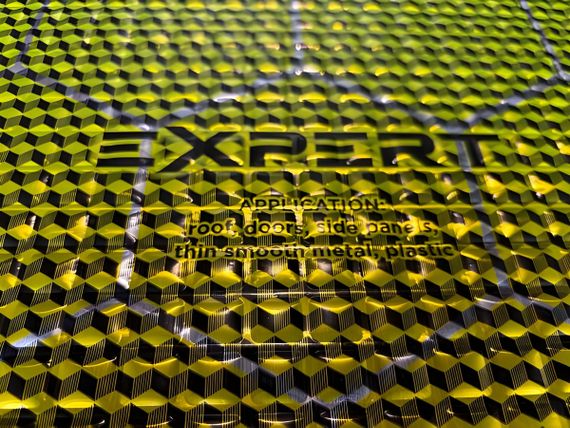 Виброизоляционный лист ULTIMATE EXPERT COLD GOLD 2,1 мм (50x35 см) | Зображення 3