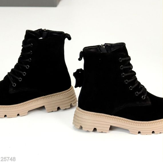 Чорні зимові черевики берці натуральна замша на бежевій підошві | Зображення 4