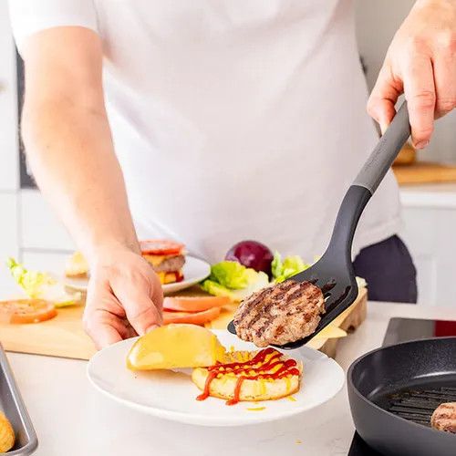 Лопатка з прорізами KitchenAid Classic KHA002OHCHGG 34 см сіра | Зображення 4