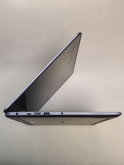 Ультрабук-трансформер Dell Inspiron 17 7778 2-in-1 / 17.3" (1920x1080) IPS Touch / Intel Core i7-6500U (2 (4) ядра по 2.5 - 3.1 GHz) / 16 GB DDR4 / 256 GB SSD / nVidia GeForce 940MX, 2 GB GDDR5, 64-bit / WebCam б/в | Зображення 2