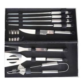Набор для барбекю из 12 предметов в металлическом чемодане