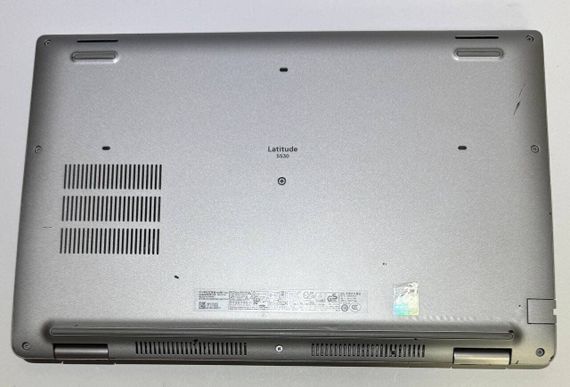 Ультрабук Dell Latitude 5530 / 15.6" (1920x1080) IPS / Intel Core i5-1235U (10 (12) ядер по 1.3 - 4.4 GHz) / 16 GB DDR4 / 256 GB SSD / Intel Iris Xe Graphics / WebCam / HDMI б/у | Зображення 4