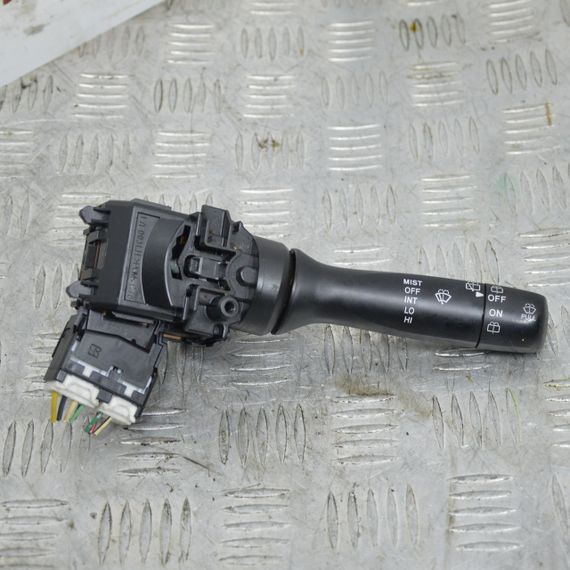 Підрульовий перемикач правий Toyota Aygo Yaris 1999-2003 Перемикач двірників Тойота 17F003