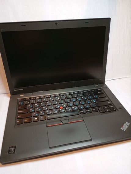 Ноутбук Б-клас Lenovo ThinkPad T450 / 14" (1600x900) TN / Intel Core i5-5300U (2 (4) ядра по 2.3 - 2.9 GHz) / 8 GB DDR3 / 120 GB SSD / Intel HD Graphics 5500 / WebCam / Два АКБ б/в | Зображення 2
