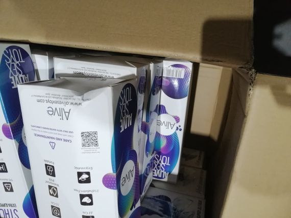 Прозорий фалоімітатор Alive Valiant Jelly Dildo (м'ята упаковка!!!) | Зображення 2